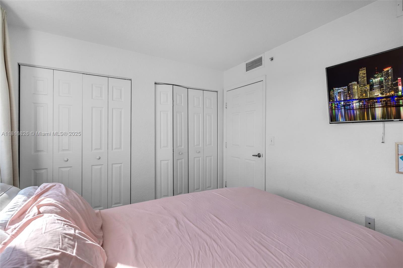 SEYBOLD POINTE CONDO - Residential Lease