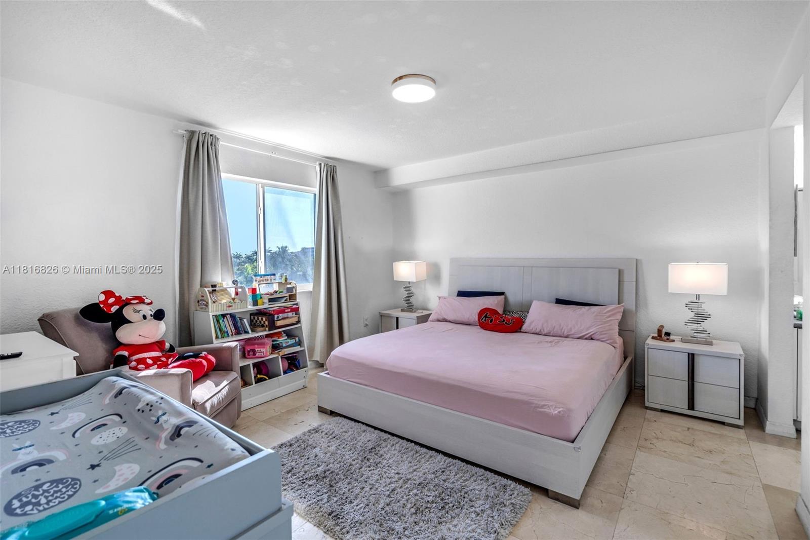 SEYBOLD POINTE CONDO - Residential Lease