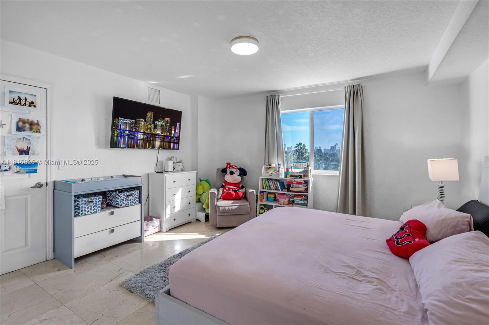 SEYBOLD POINTE CONDO - Residential Lease