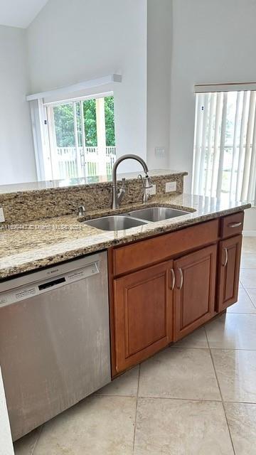 LAKES OF WESTERN PINES RE - Residential Lease