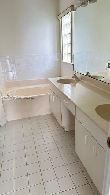 LAKES OF WESTERN PINES RE - Residential Lease