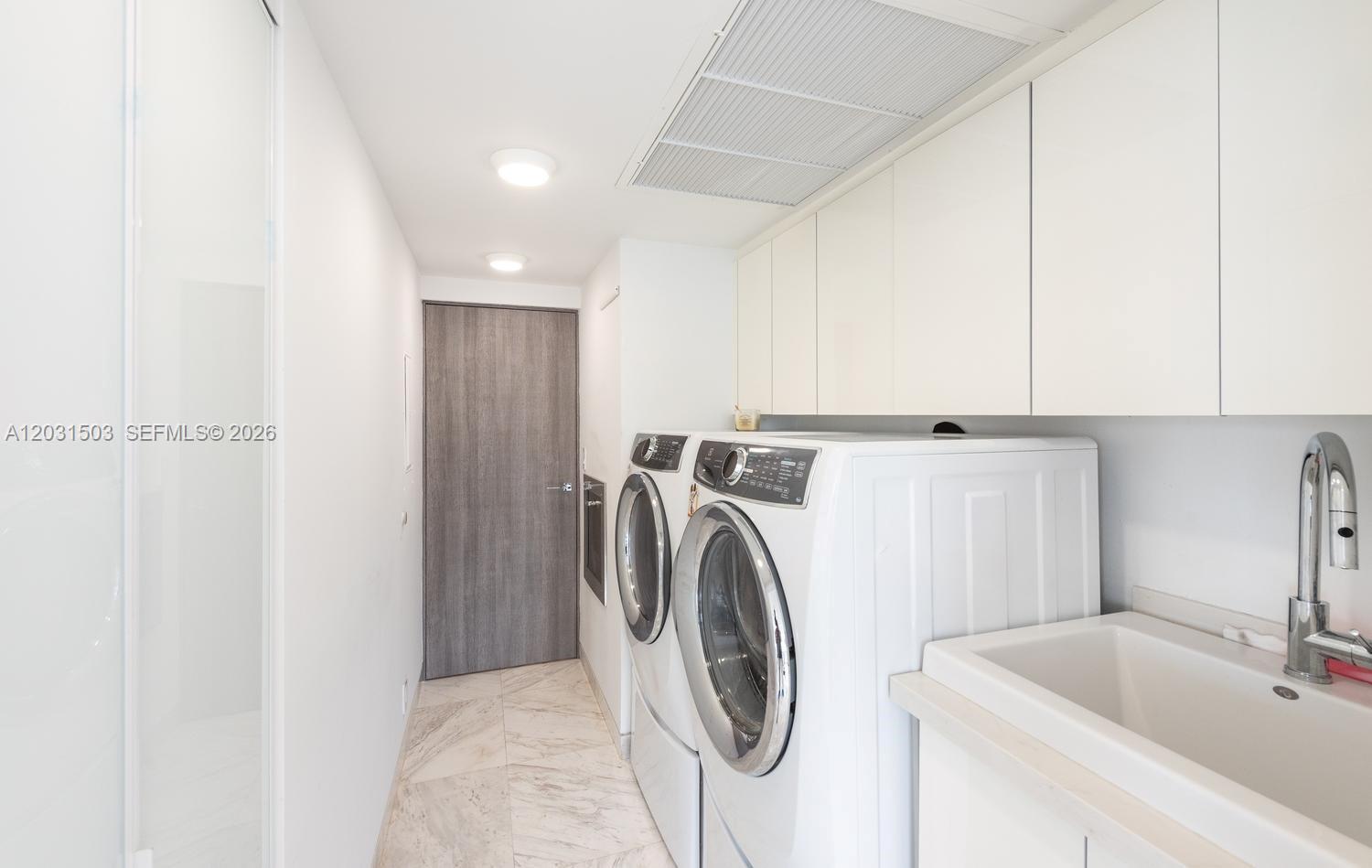 FIFTY SIX-SIXTY COLLINS A - Residential