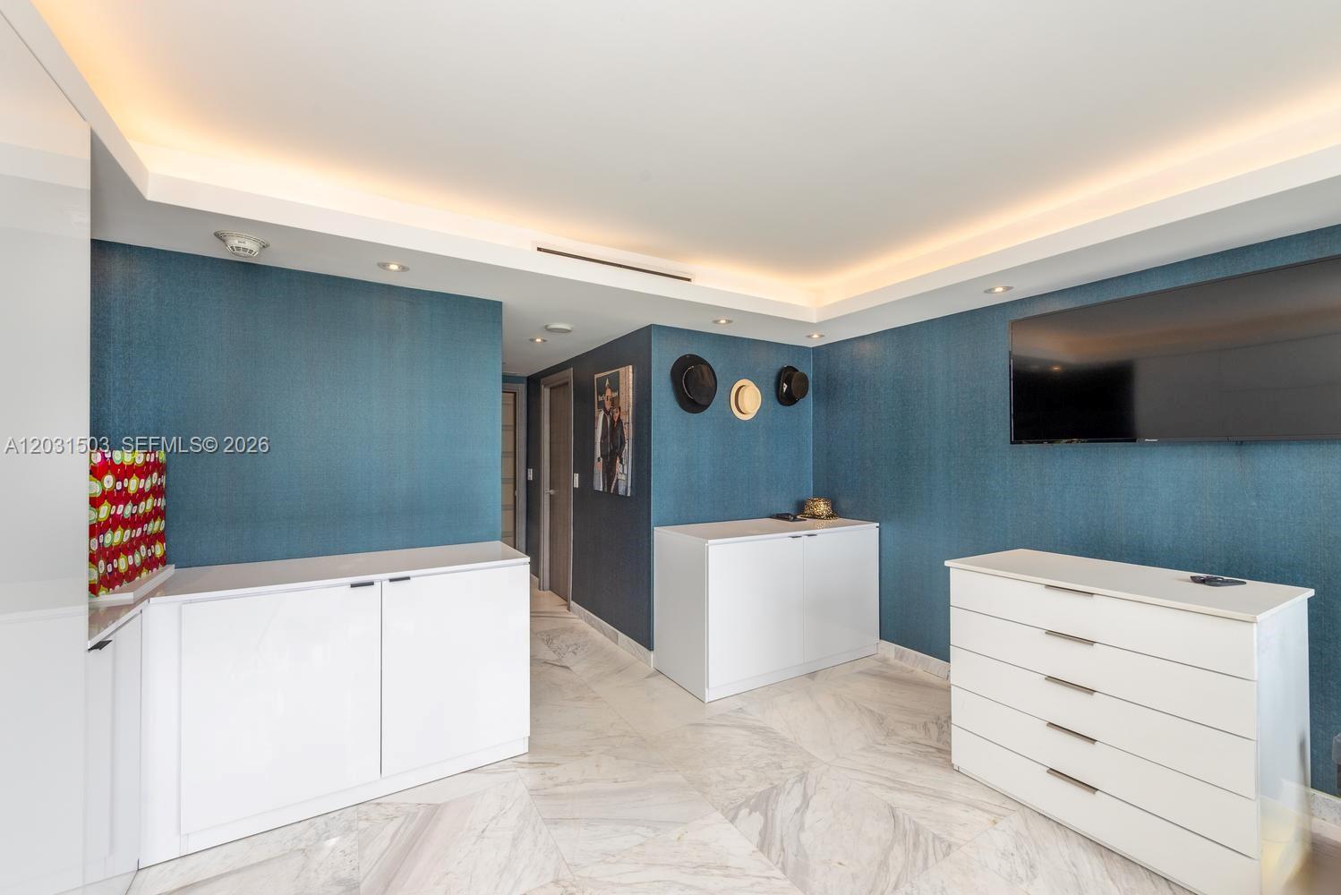 FIFTY SIX-SIXTY COLLINS A - Residential