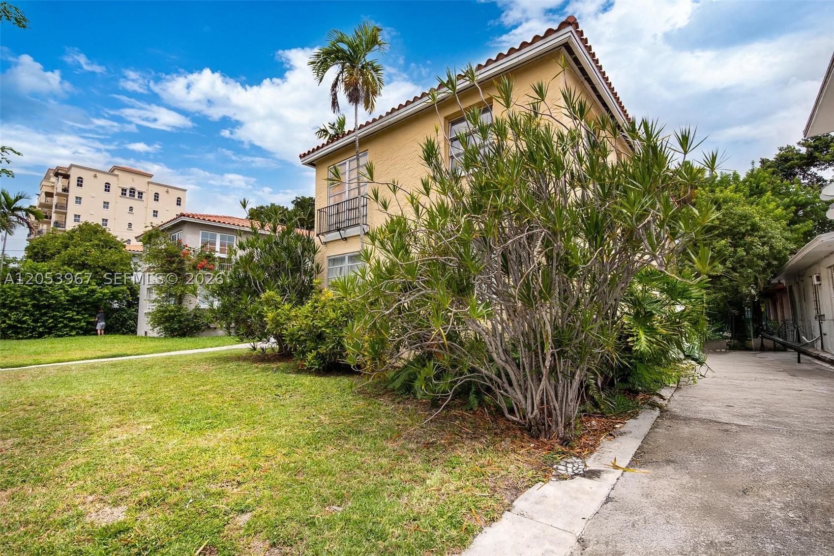 C GAB DOUGLAS SEC - Residential Lease