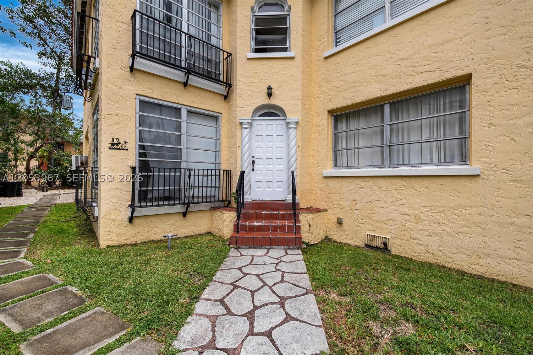 C GAB DOUGLAS SEC - Residential Lease