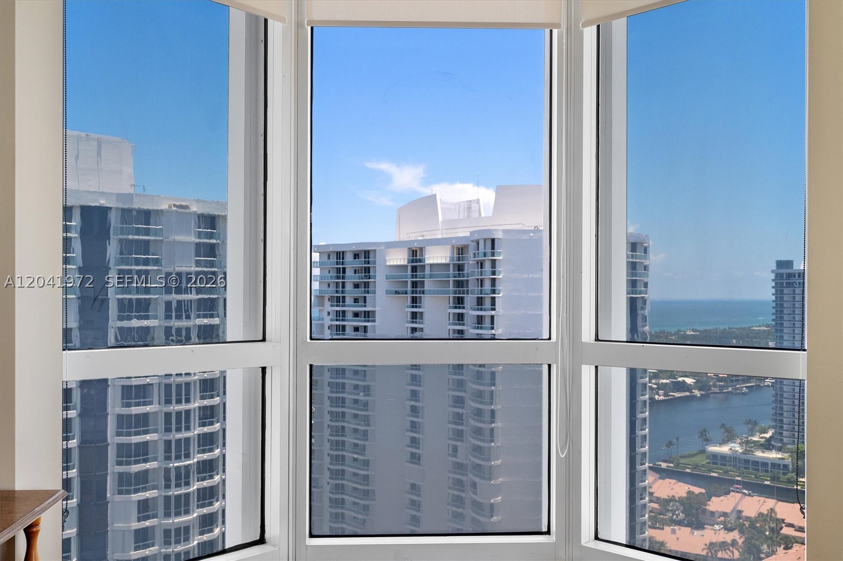 NORTH TOWER AT THE POINT - Residential