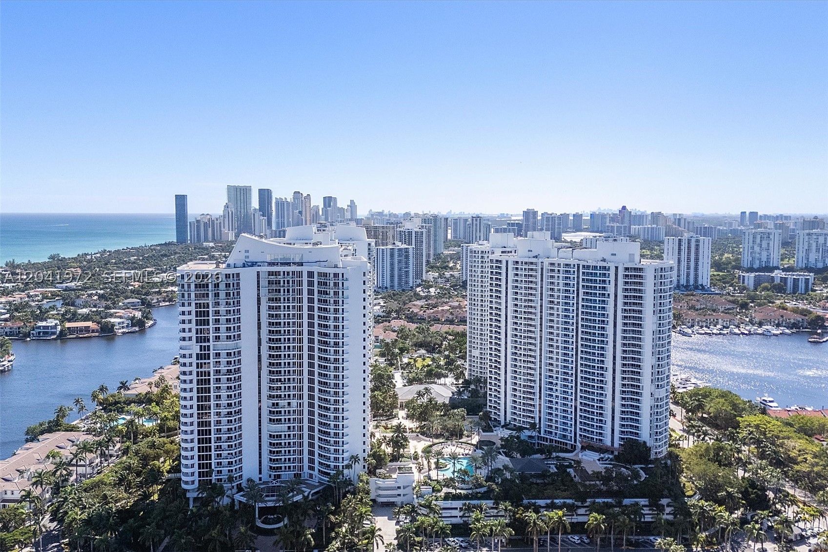NORTH TOWER AT THE POINT - Residential