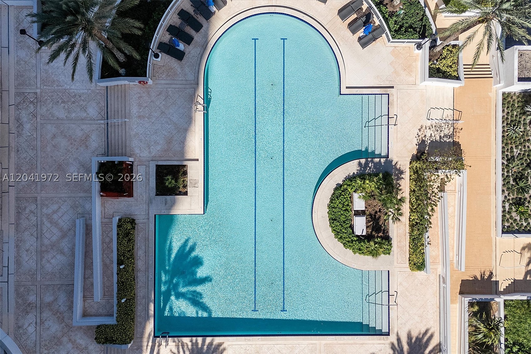 NORTH TOWER AT THE POINT - Residential
