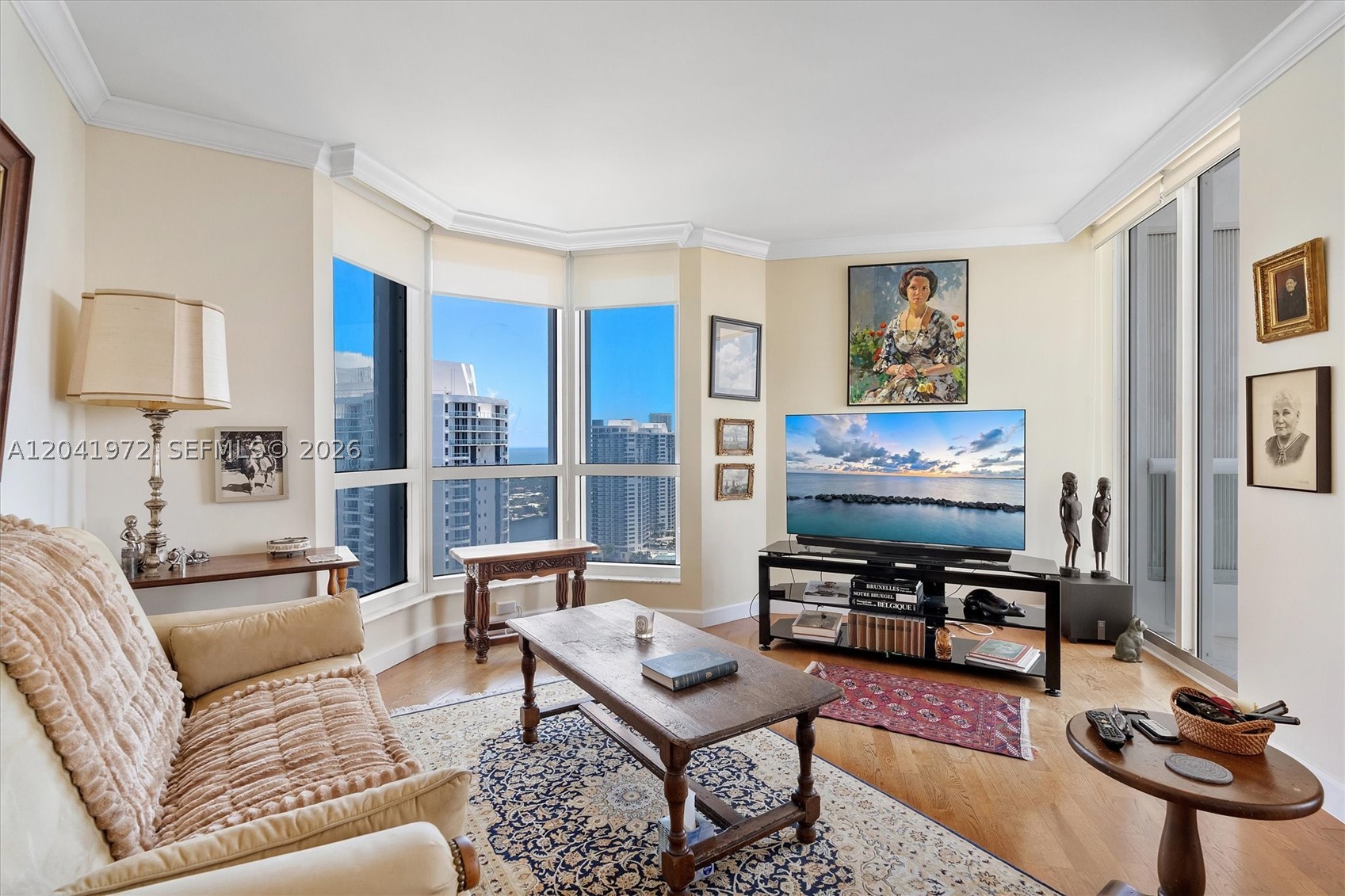 NORTH TOWER AT THE POINT - Residential