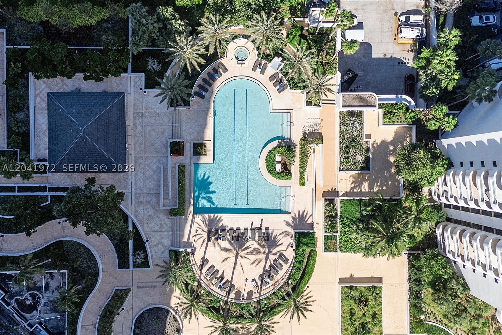 NORTH TOWER AT THE POINT - Residential