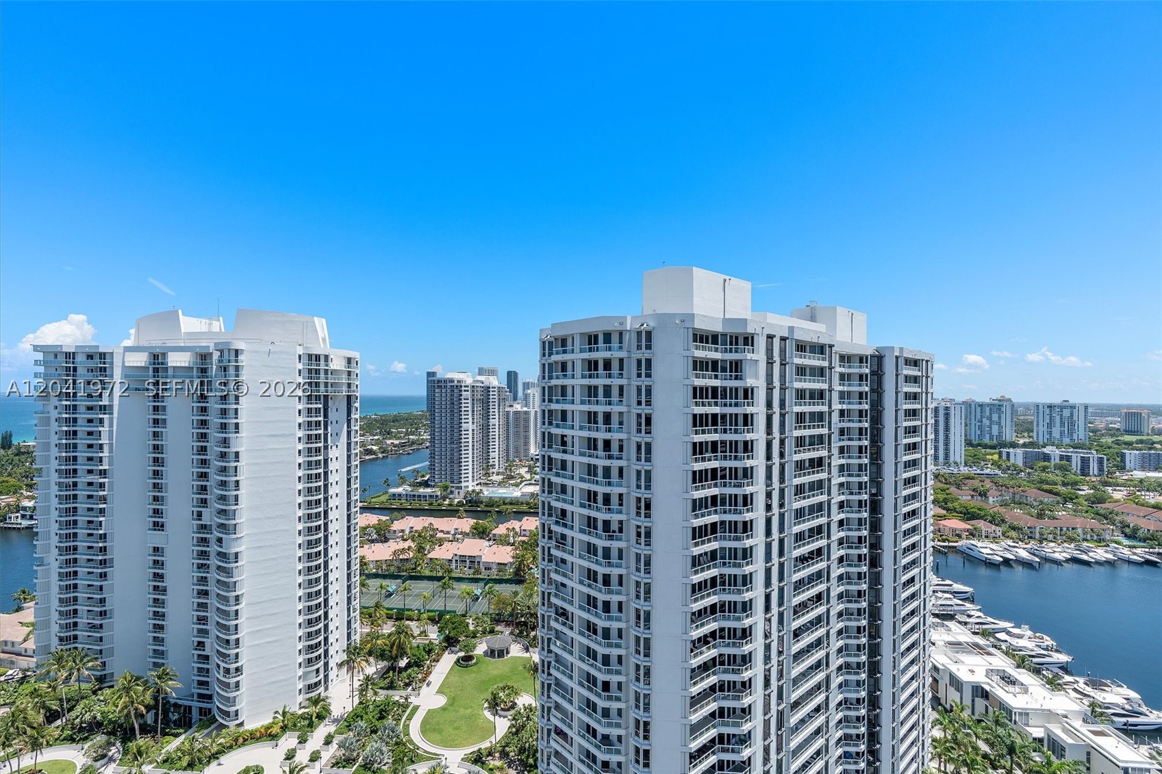 NORTH TOWER AT THE POINT - Residential