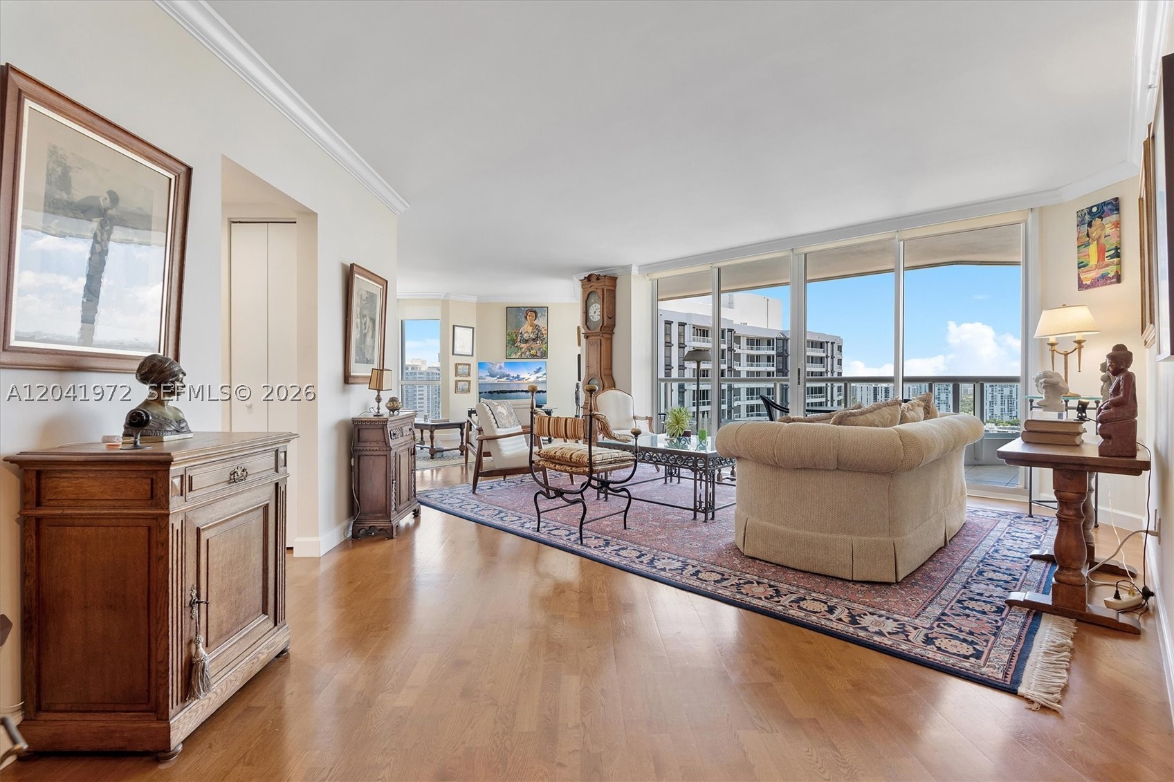 NORTH TOWER AT THE POINT - Residential