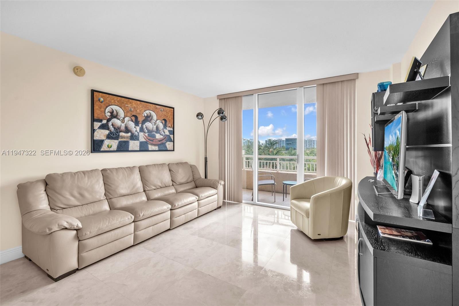 TURNBERRY ON THE GREEN CO - Residential