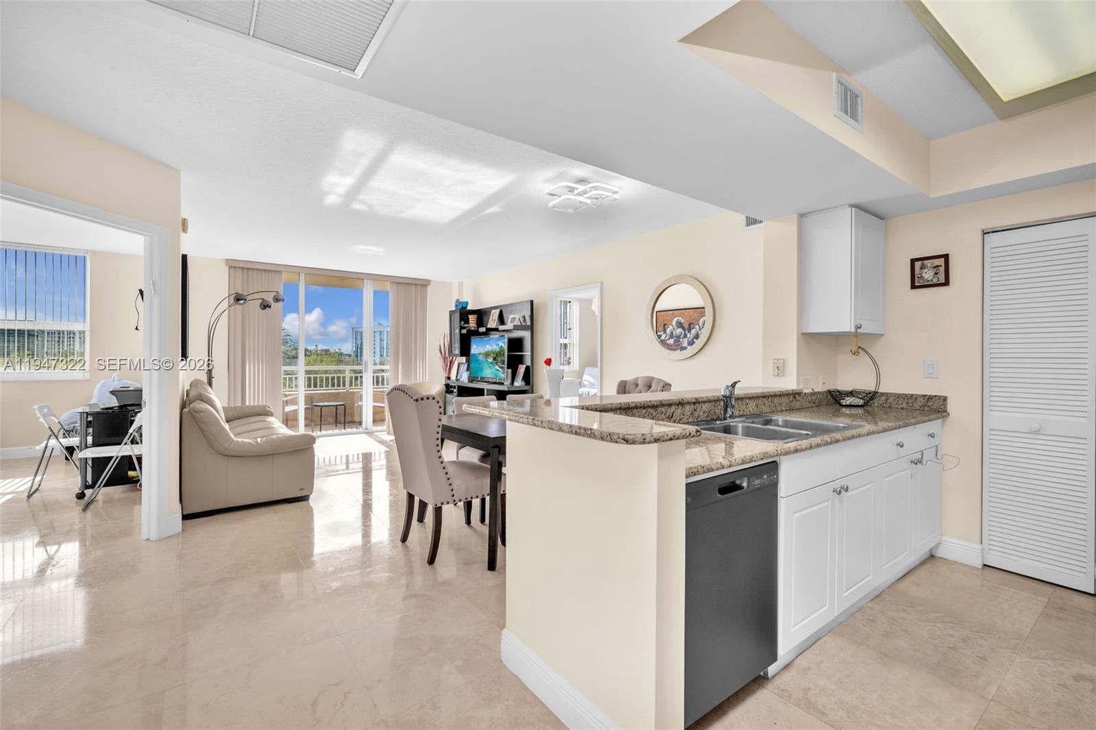 TURNBERRY ON THE GREEN CO - Residential