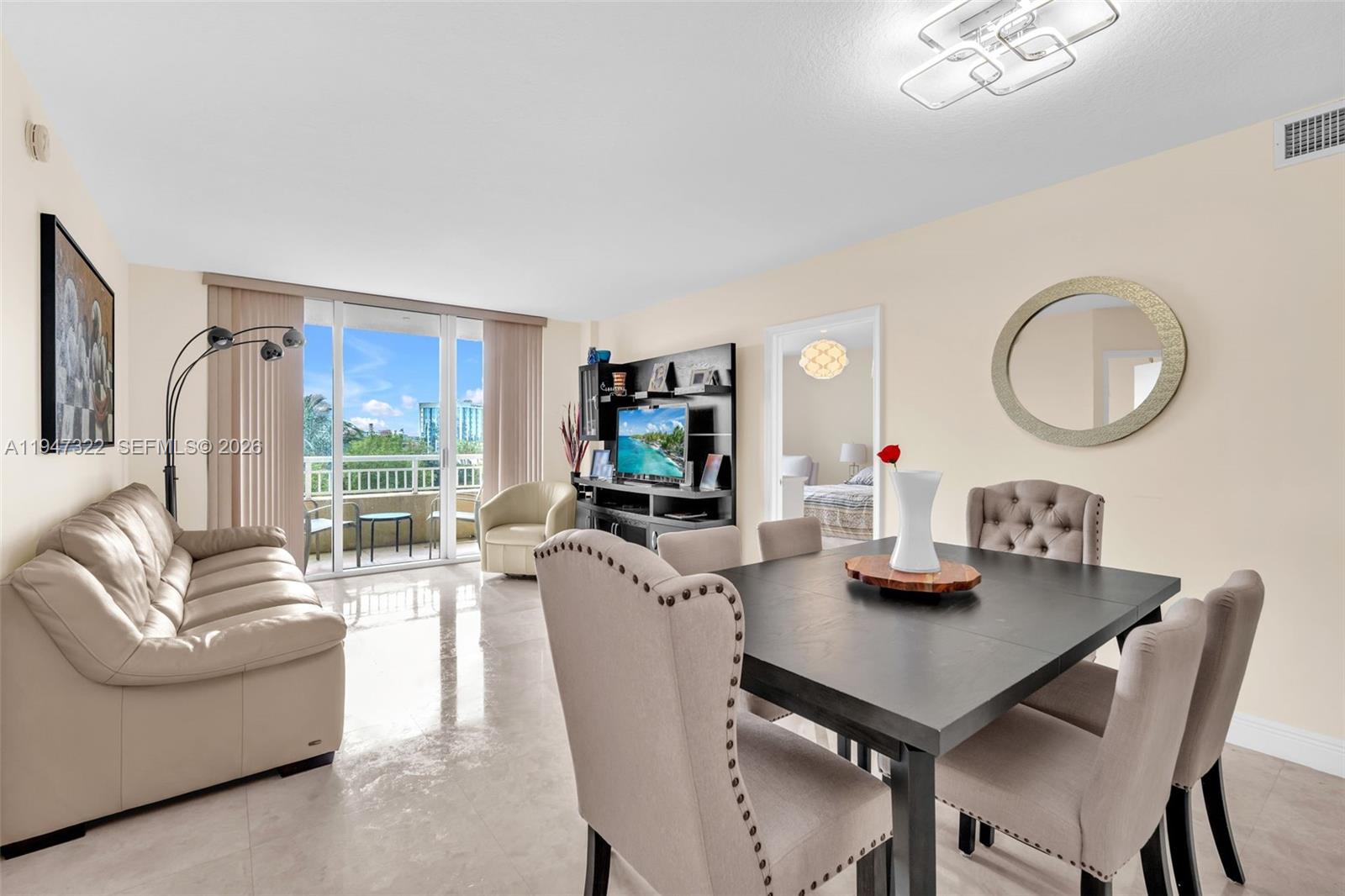 TURNBERRY ON THE GREEN CO - Residential