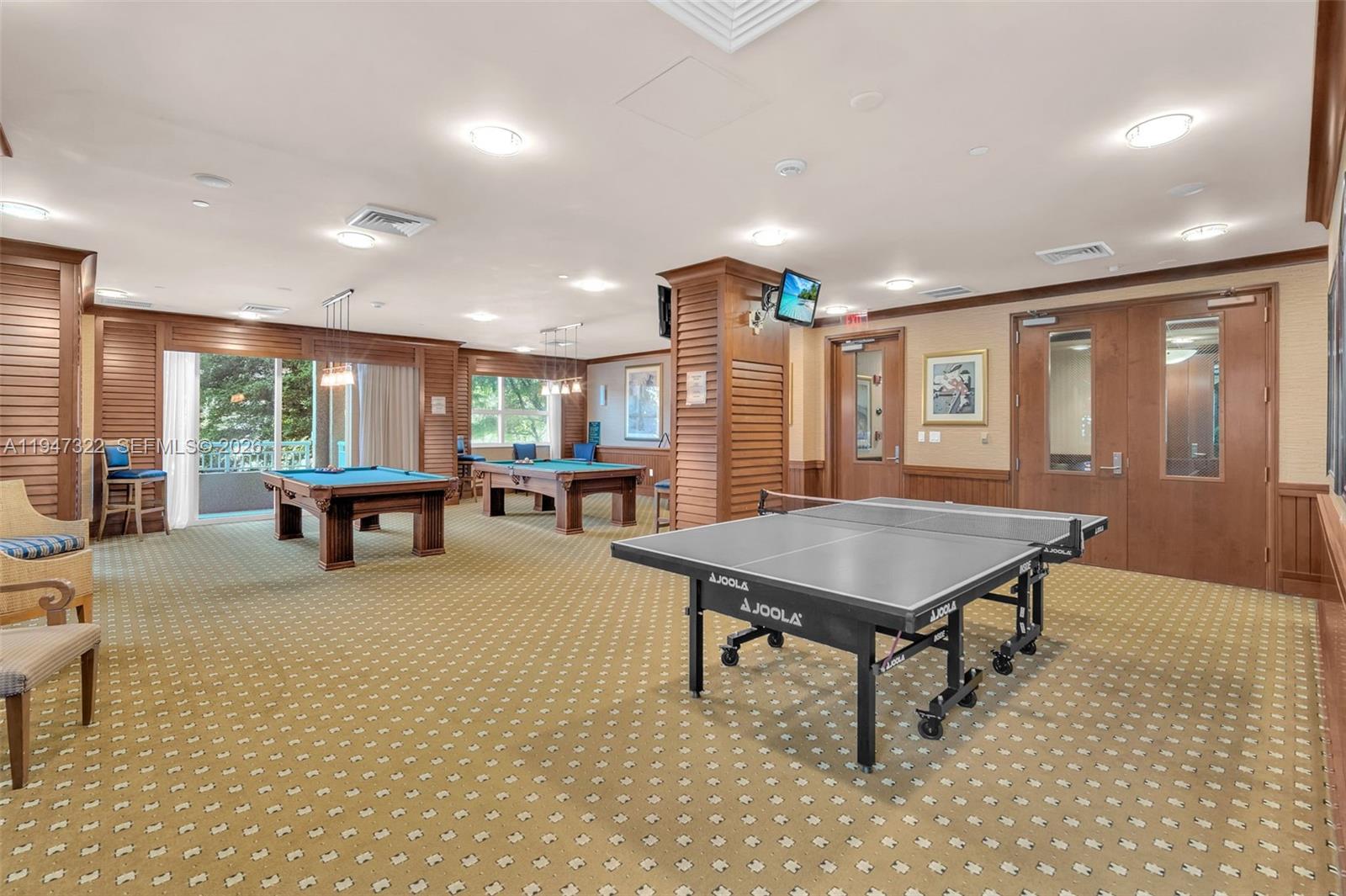 TURNBERRY ON THE GREEN CO - Residential