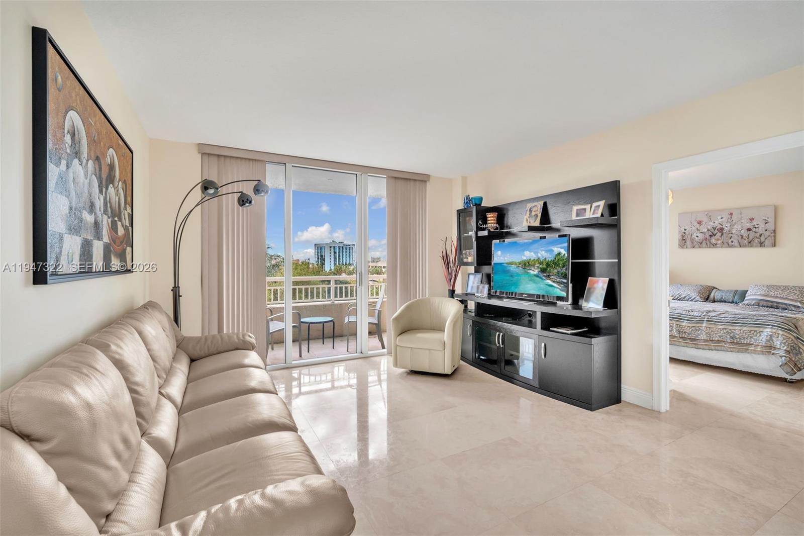 TURNBERRY ON THE GREEN CO - Residential