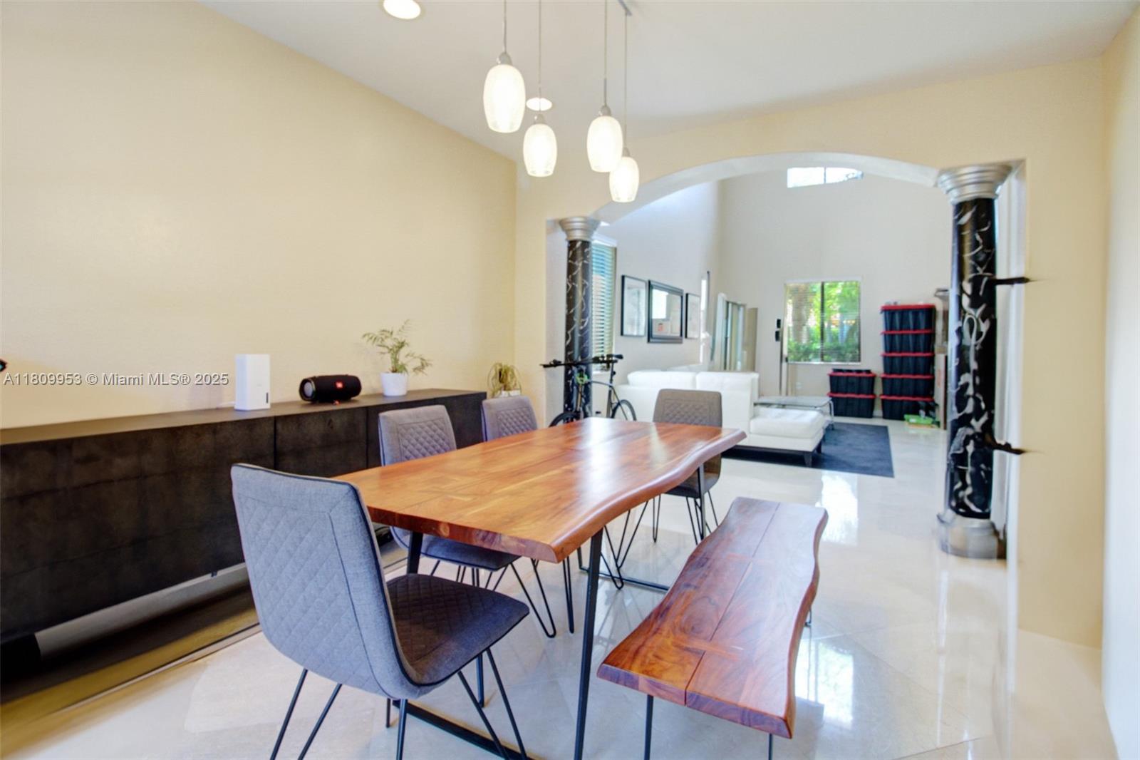 CUTLER CAY - Residential
