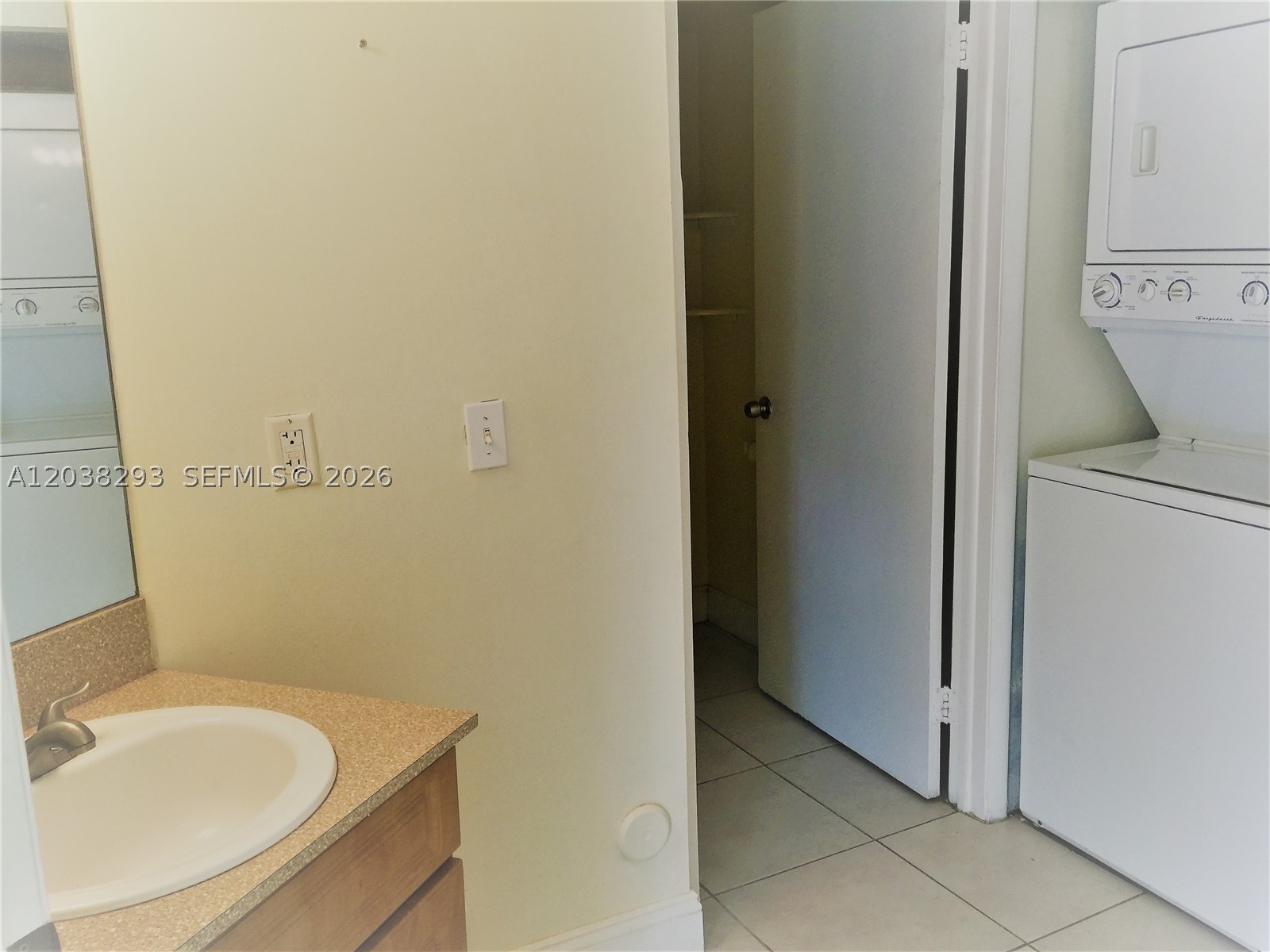 VERABELLA FALLS CONDO - Residential