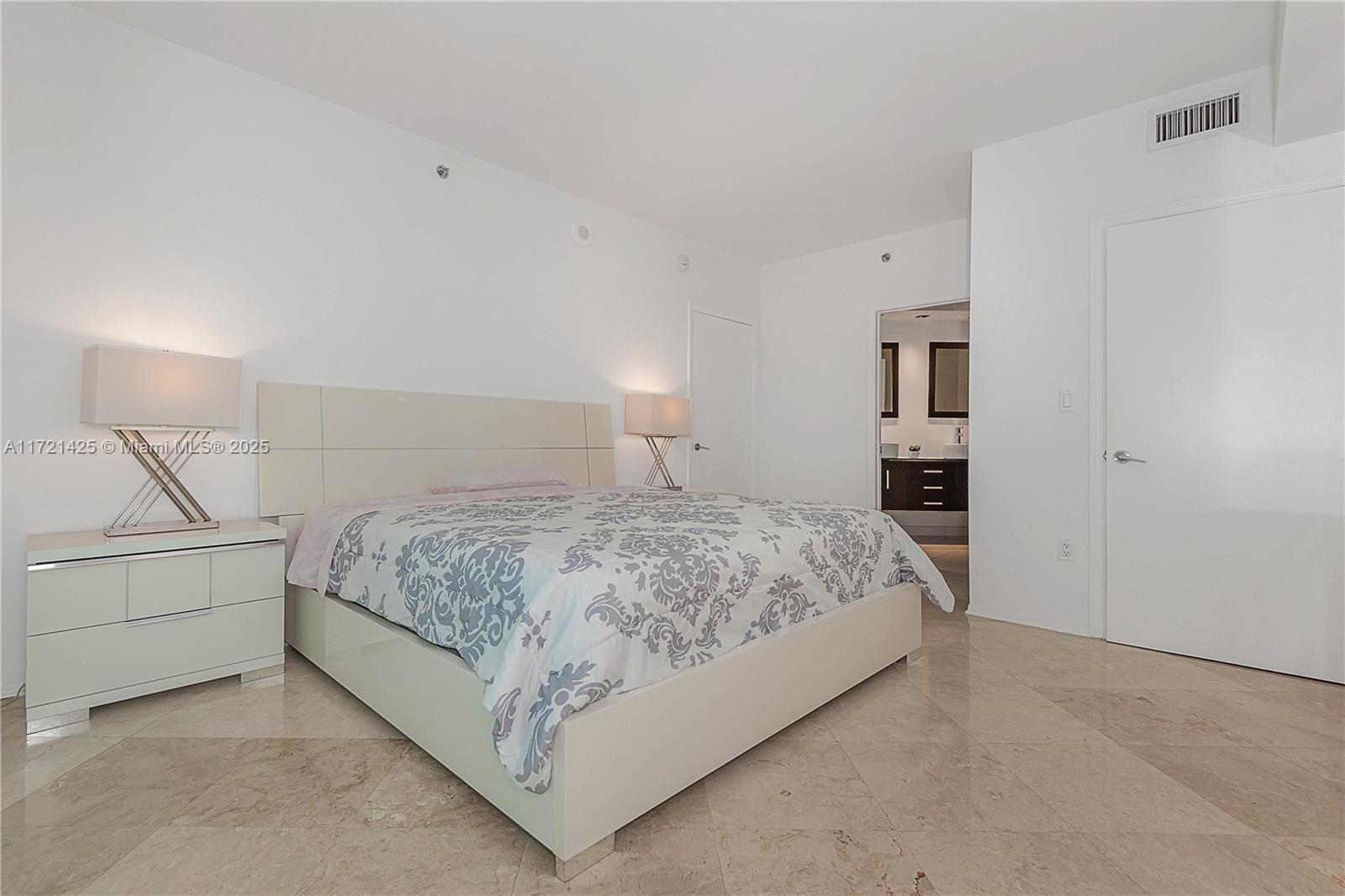 500 BRICKELL WEST CONDO - Residential