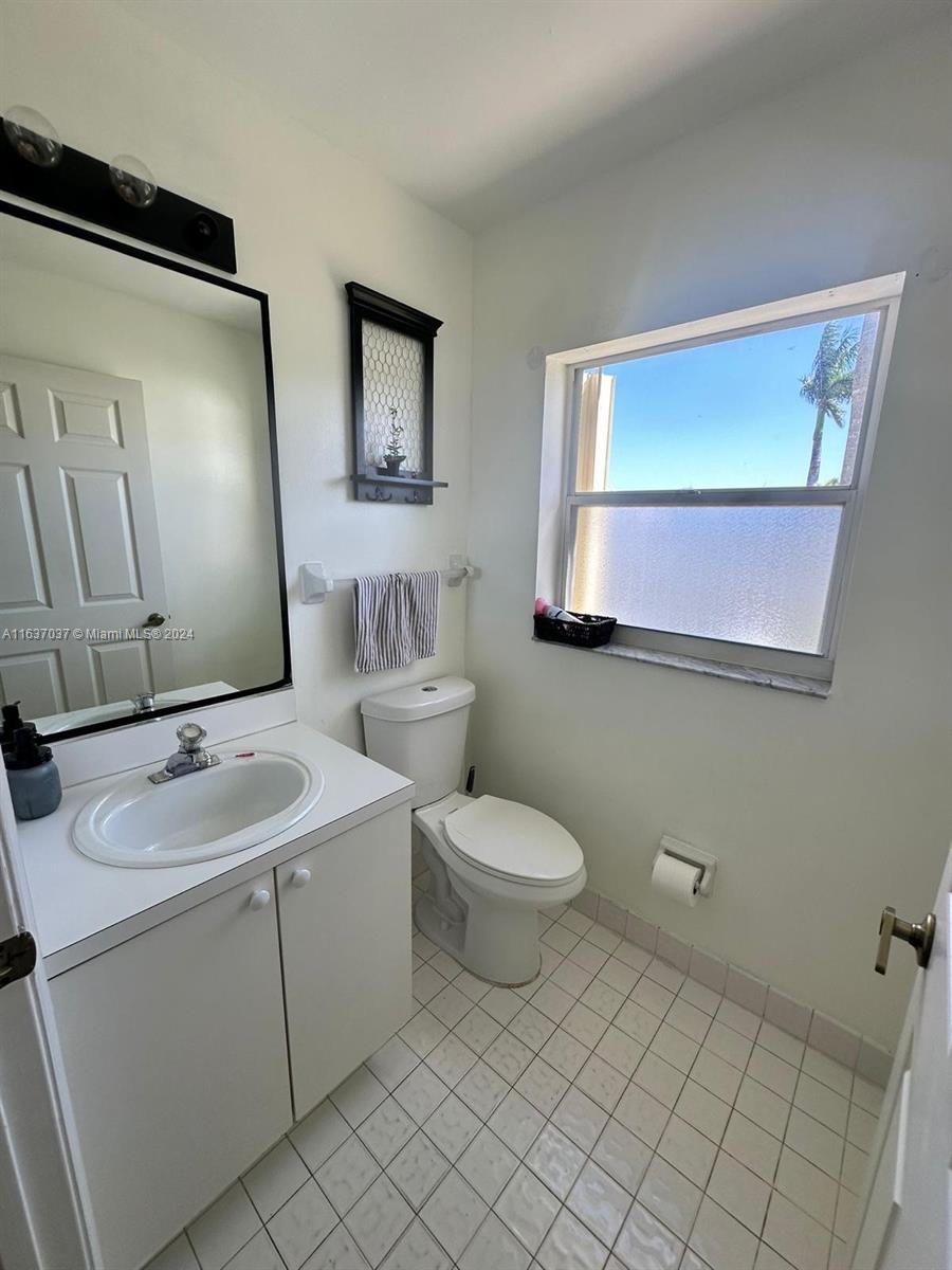 SILVER LAKES AT PEMBROKE - Residential Lease