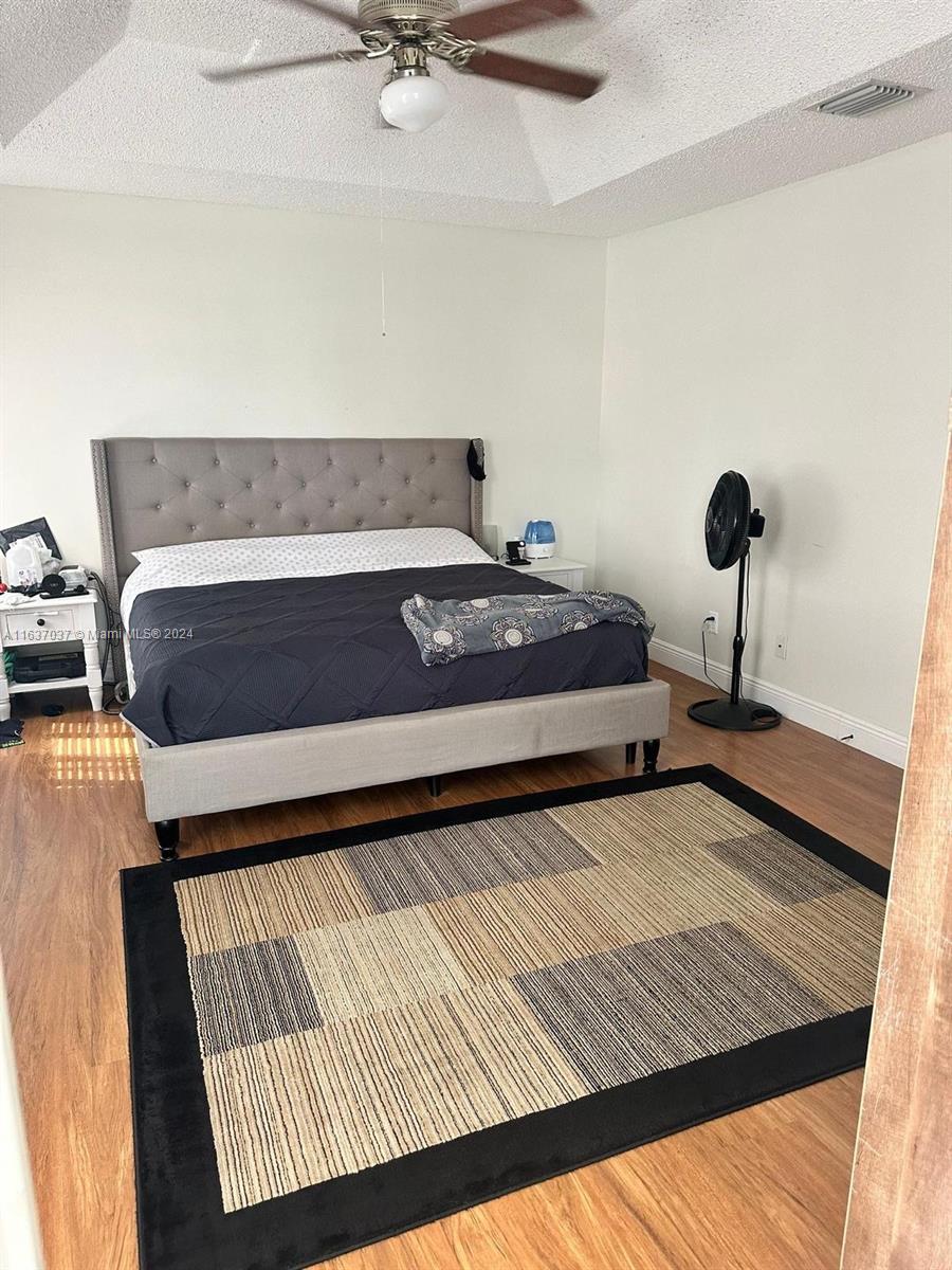 SILVER LAKES AT PEMBROKE - Residential Lease