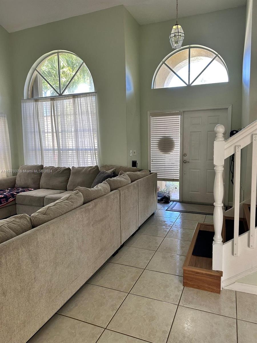 SILVER LAKES AT PEMBROKE - Residential Lease