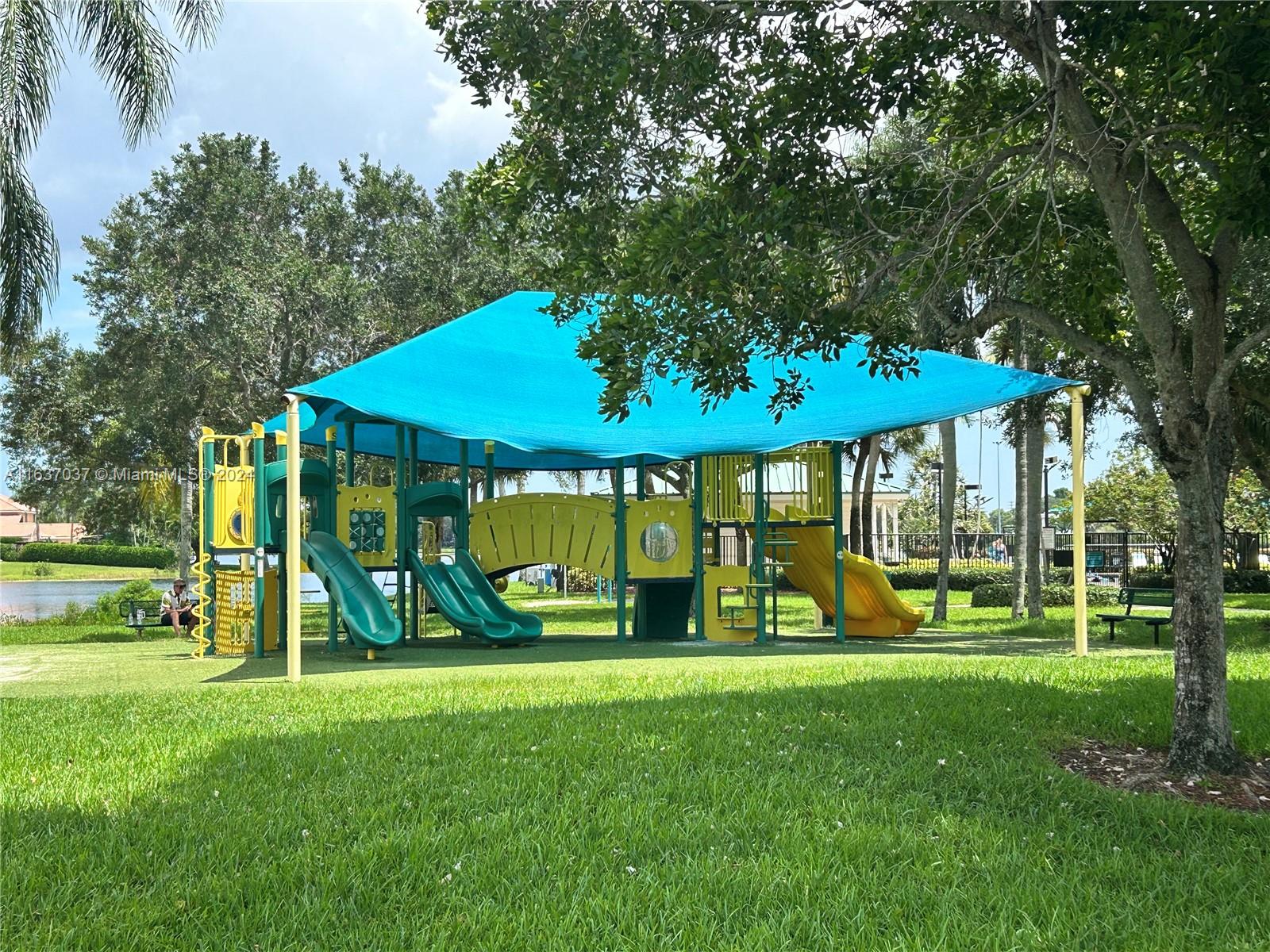 SILVER LAKES AT PEMBROKE - Residential Lease