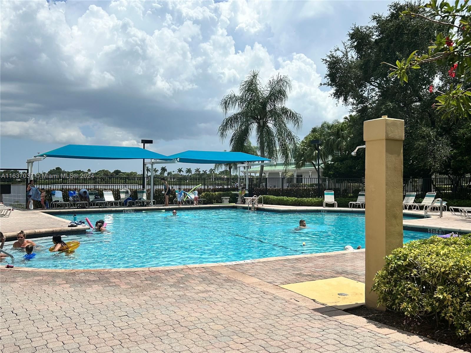 SILVER LAKES AT PEMBROKE - Residential Lease