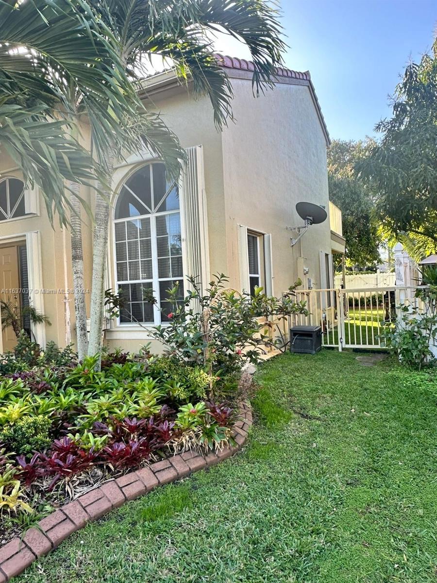 SILVER LAKES AT PEMBROKE - Residential Lease