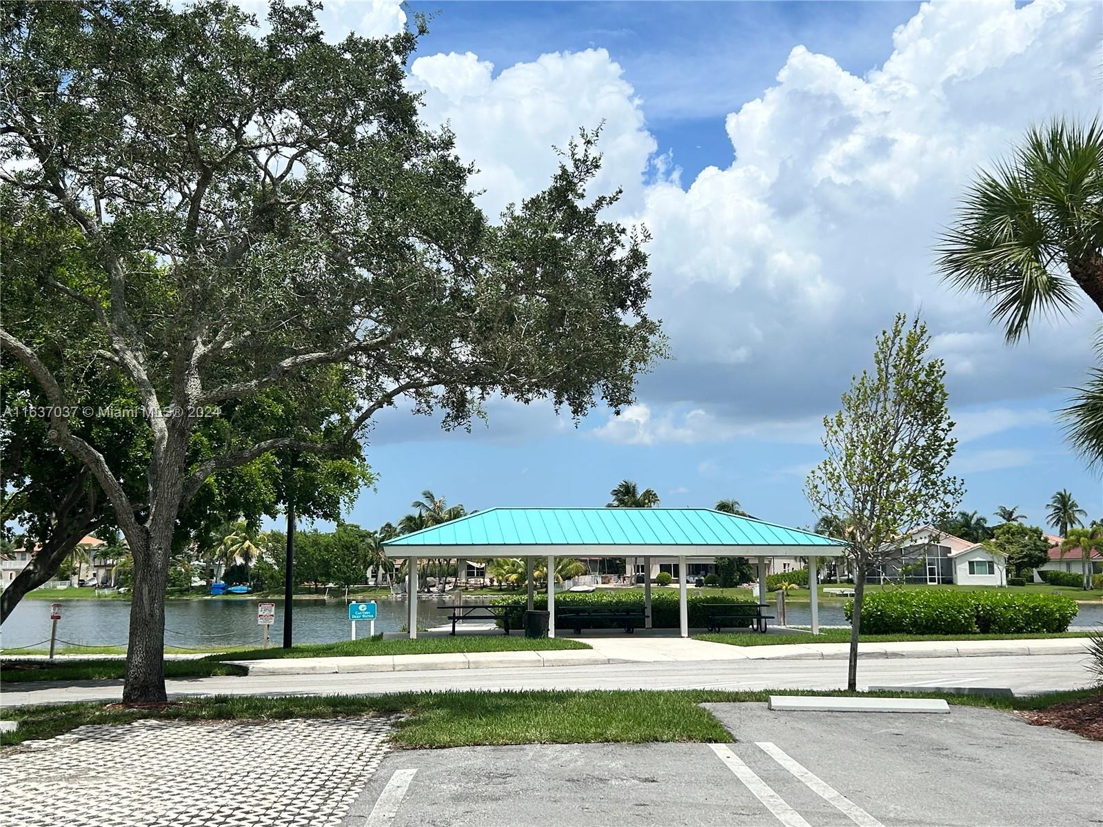 SILVER LAKES AT PEMBROKE - Residential Lease