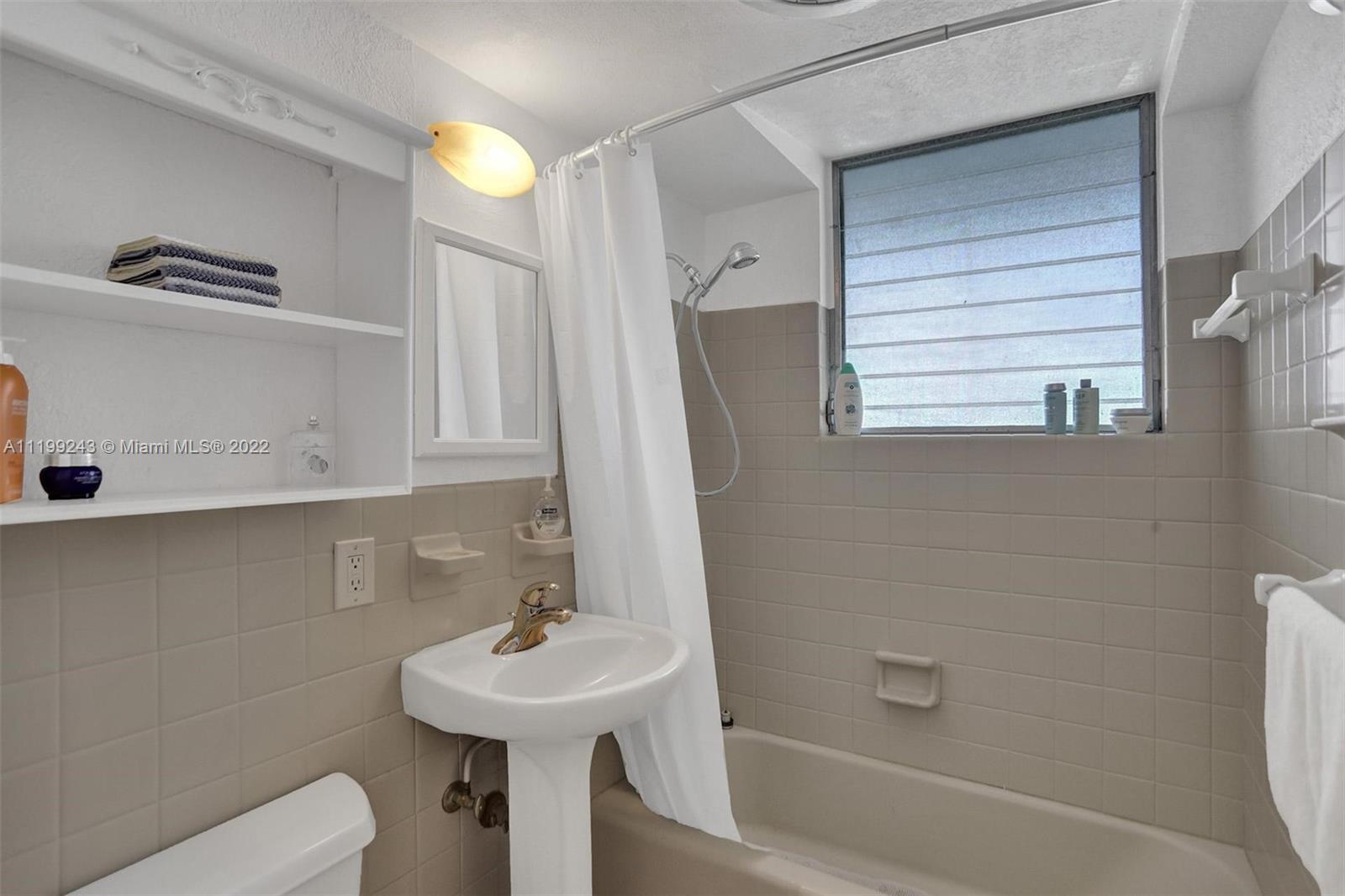 BREAKWATER TOWERS CO-OP - Residential