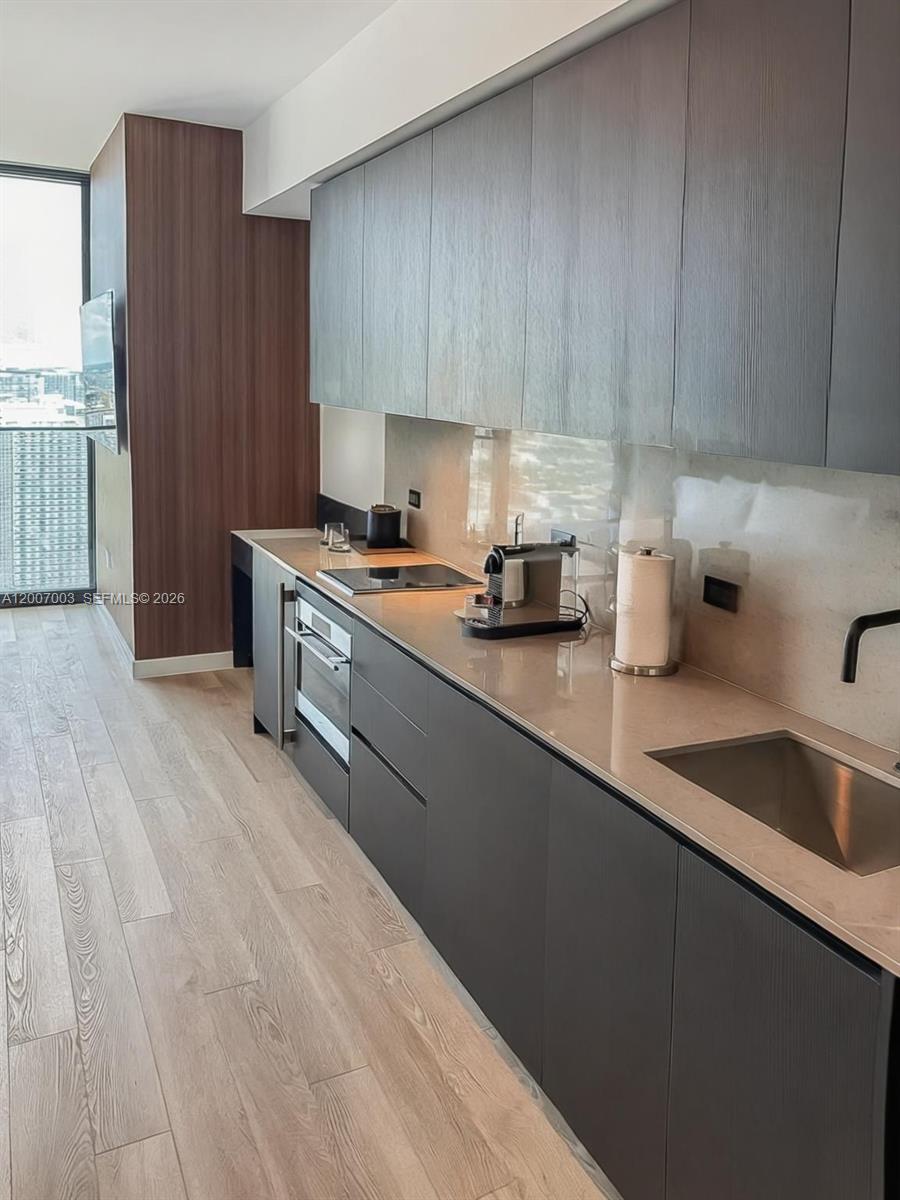 ELEVEN HOTEL AND RESIDENCE - Residential