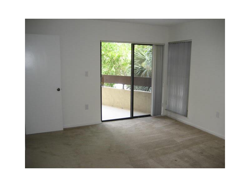 KENLAND BEND NORTH CONDO - Residential Lease