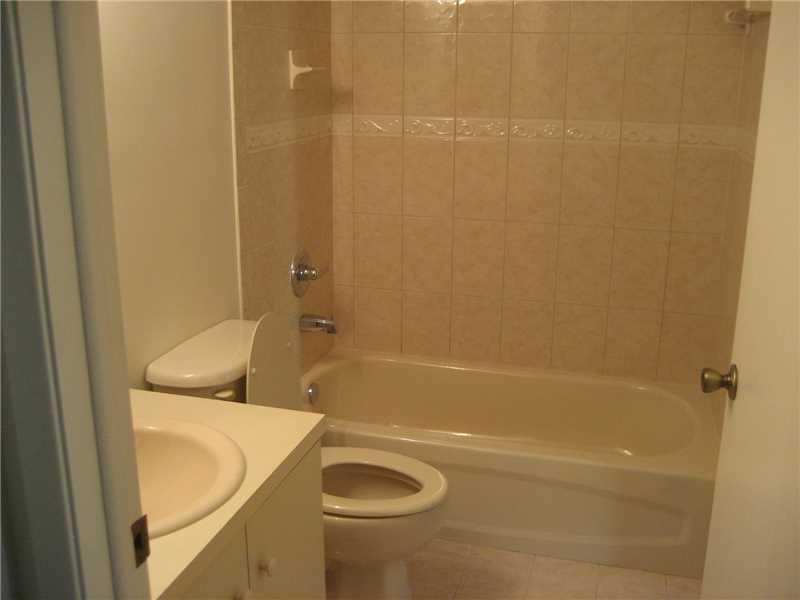 KENLAND BEND NORTH CONDO - Residential Lease