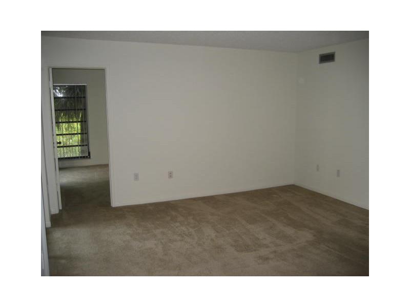KENLAND BEND NORTH CONDO - Residential Lease