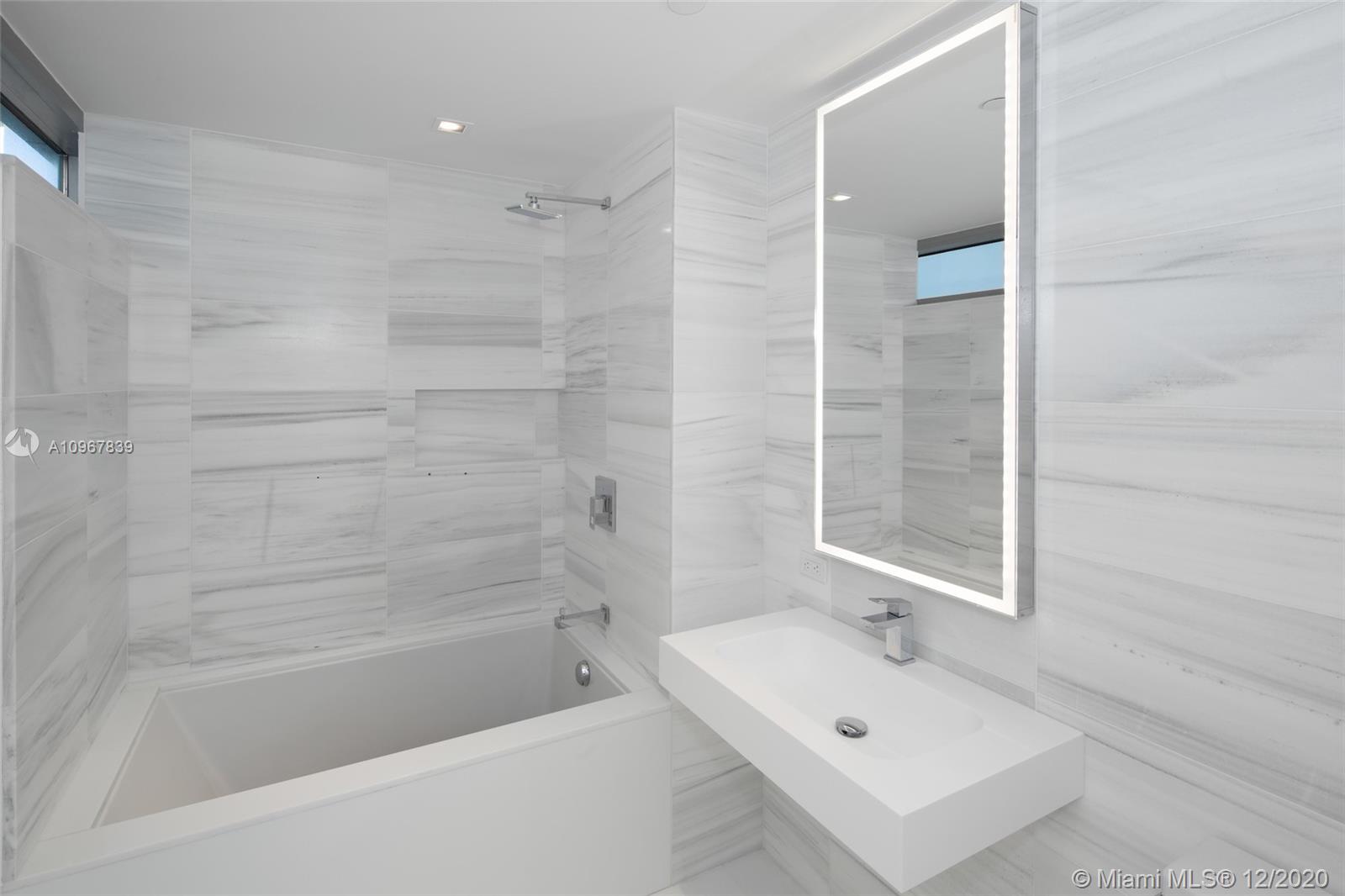 321 OCEAN - Residential
