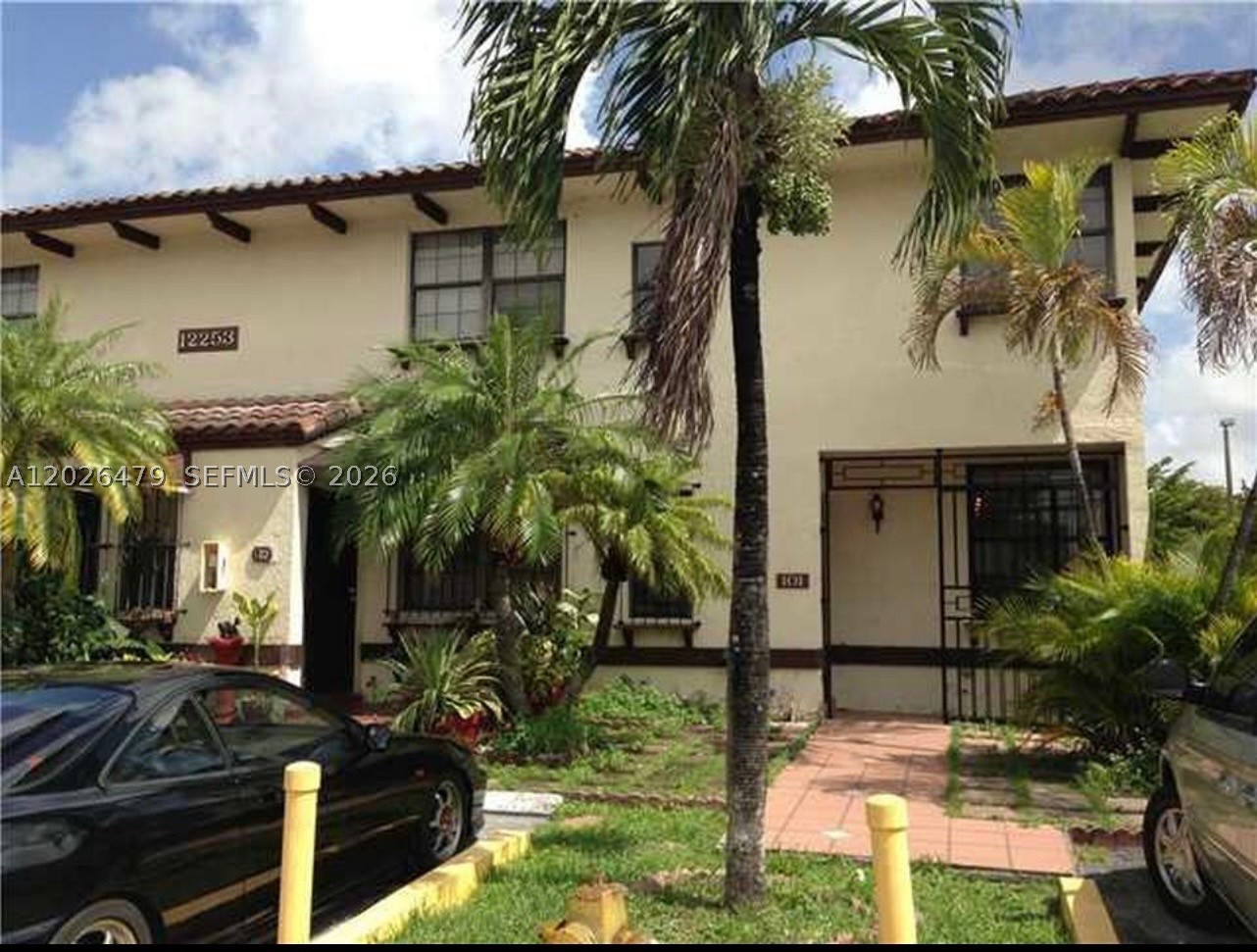 NEW PASEOS CASTELLANOS - Residential