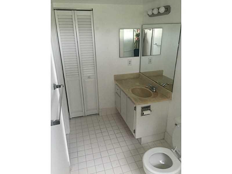 KINGSLEY AT CENTURY VILLA - Residential Lease
