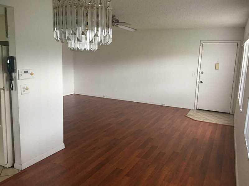 KINGSLEY AT CENTURY VILLA - Residential Lease