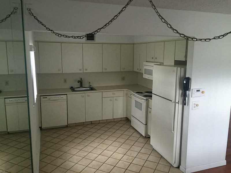 KINGSLEY AT CENTURY VILLA - Residential Lease