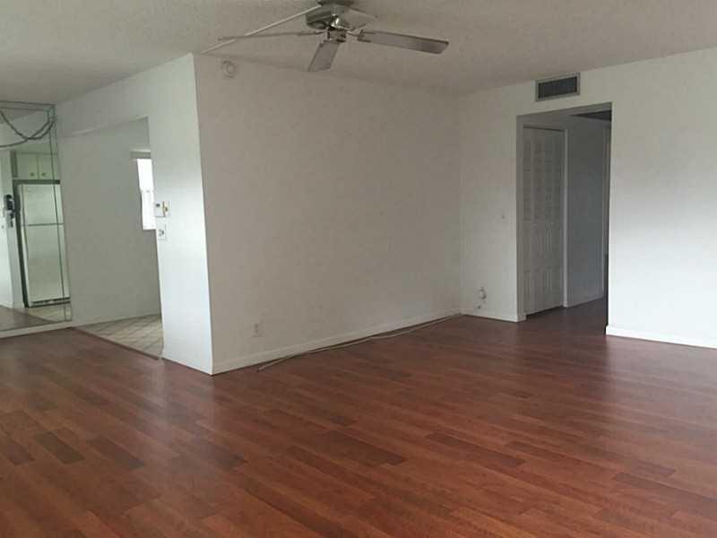 KINGSLEY AT CENTURY VILLA - Residential Lease