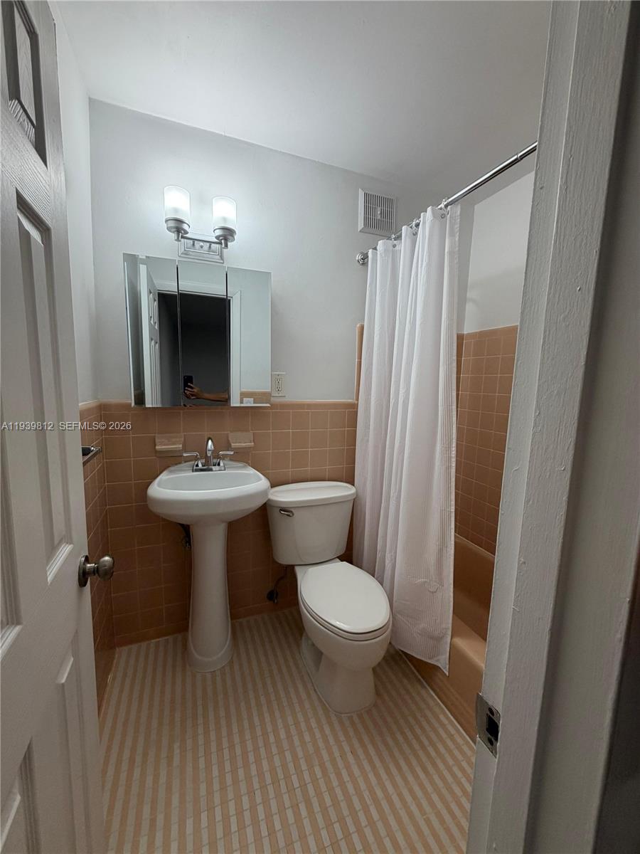 CORAL GABLES SEC L - Residential Lease