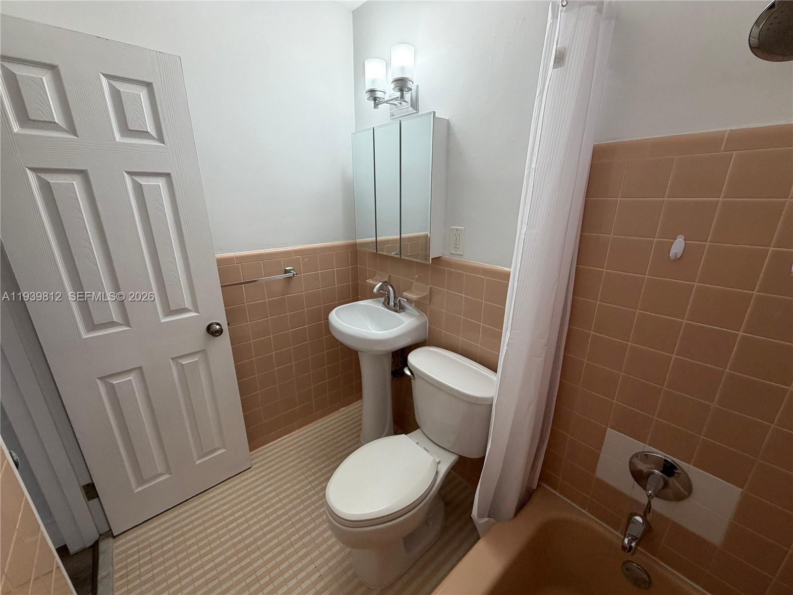 CORAL GABLES SEC L - Residential Lease