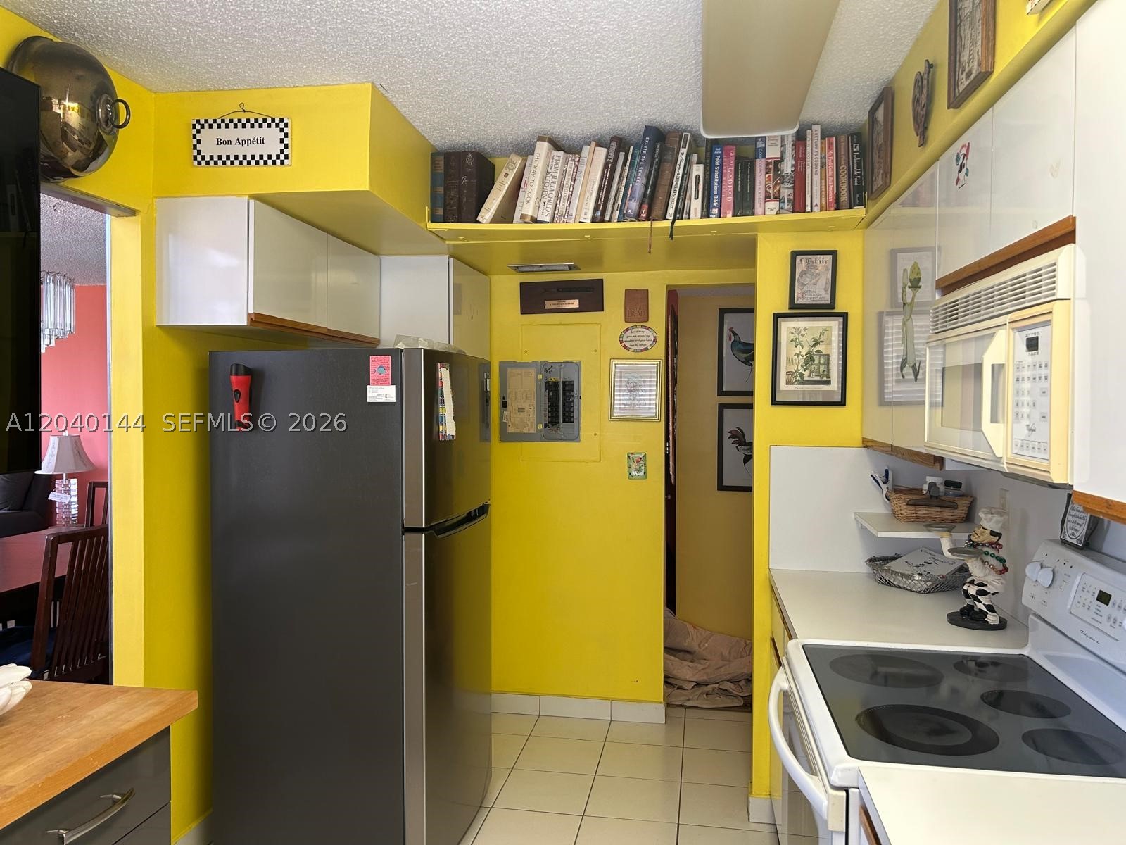 CONDOMINIUM 4 OF ENVIRON - Residential