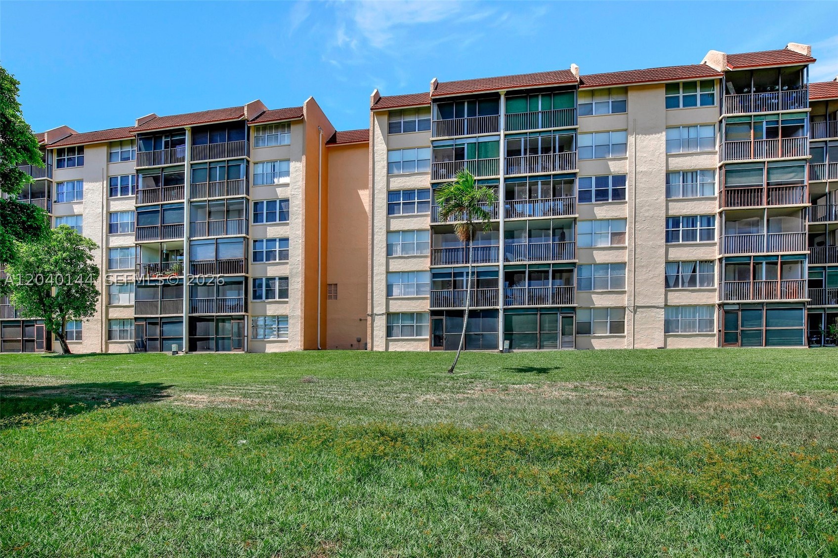 CONDOMINIUM 4 OF ENVIRON - Residential