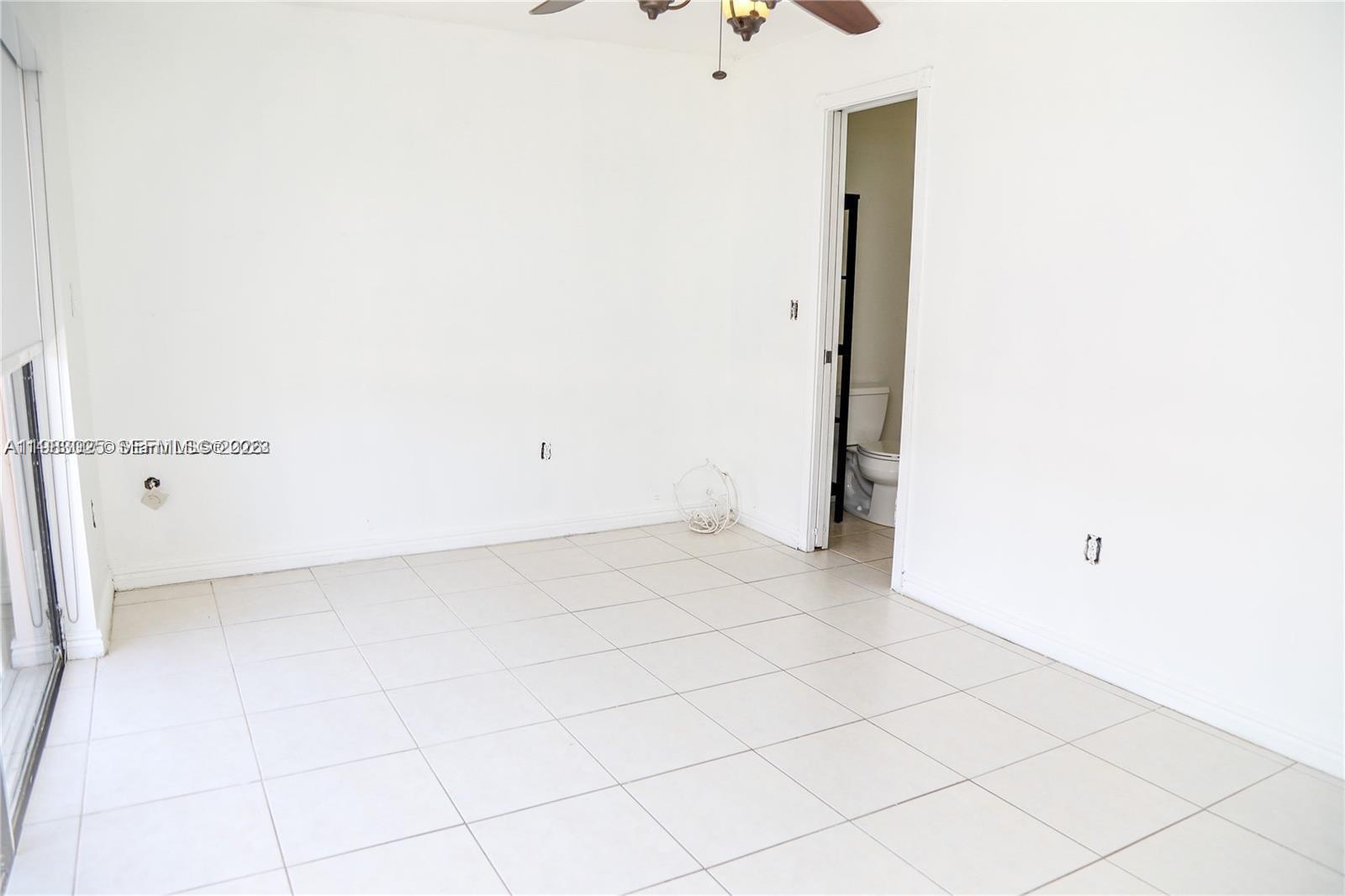 KENDALE WOODS NORTH CONDO - Residential