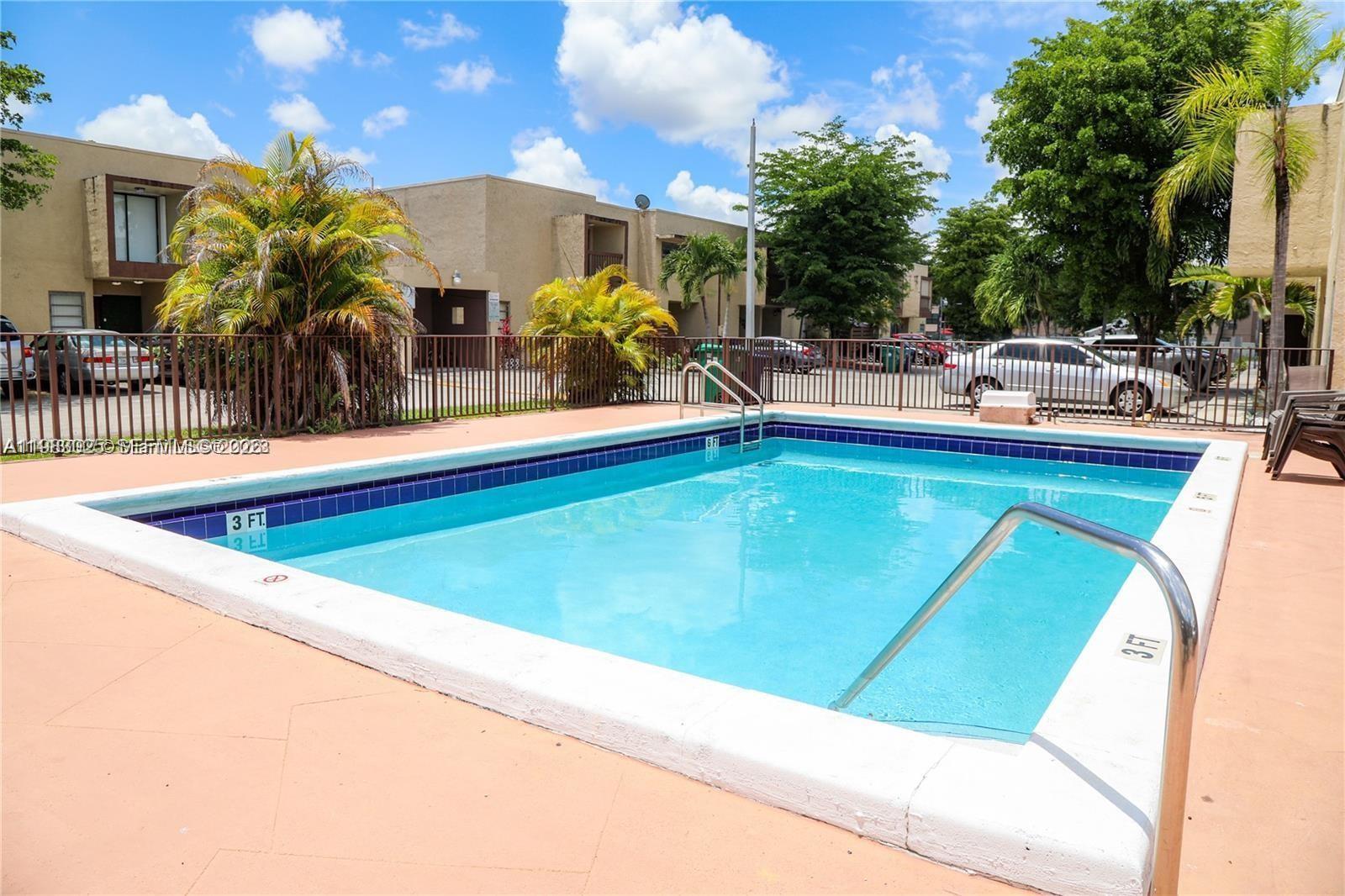 KENDALE WOODS NORTH CONDO - Residential