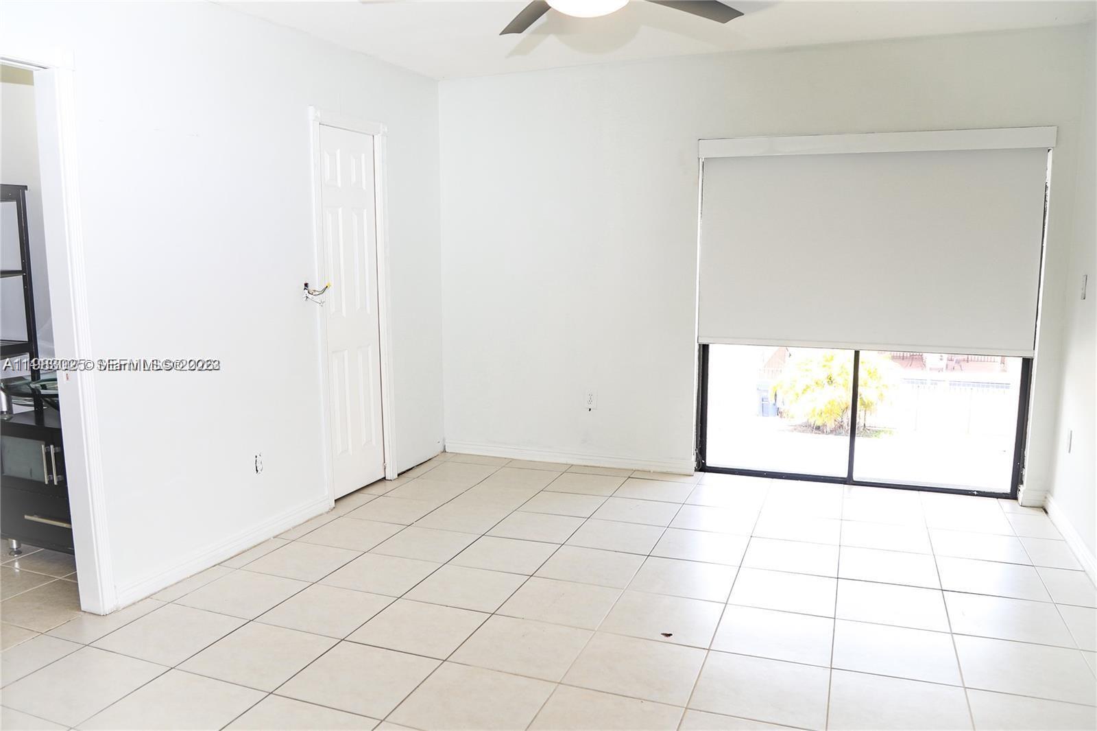 KENDALE WOODS NORTH CONDO - Residential