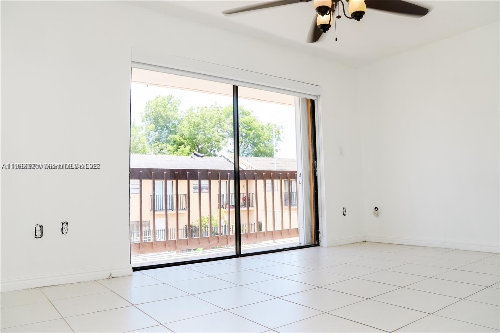 KENDALE WOODS NORTH CONDO - Residential